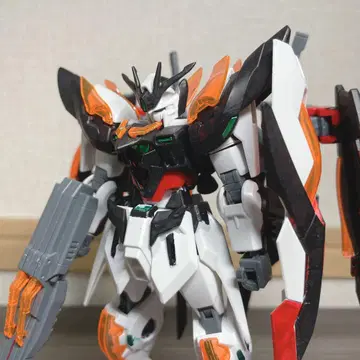 HGBF 1/144 윙 건담 제로 불꽃 페인팅 완성품