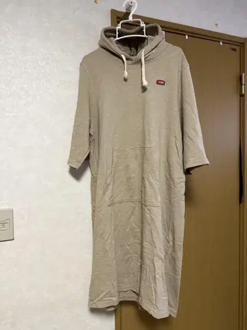 CHUMS 후드 부착 롱 원피스 베이지