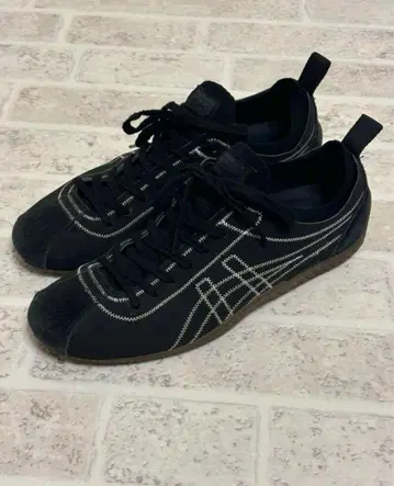 오니츠카타이거 스로우 블랙