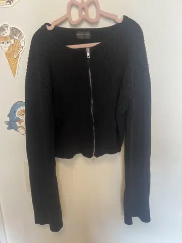 White Fox 지퍼가 달린 긴팔 상의 블랙 M/L