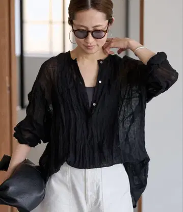 LINEN 크레이프 헨리넥 블라우스