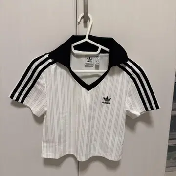 아디다스 크롭 티셔츠 XS 화이트/블랙