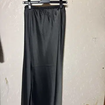 렙심 LEPSIM 새틴 스커트