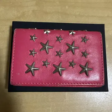 JIMMY CHOO 핑크 별 모양 스터드 패스 케이스 명함