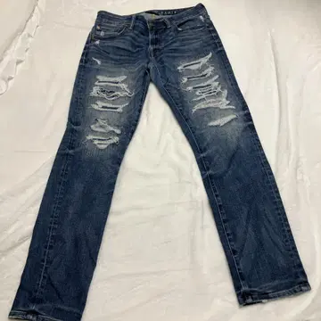 AMERICAN EAGLE 데미지 데님