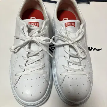 CAMPER 화이트 가죽 스니커즈 28.5cm