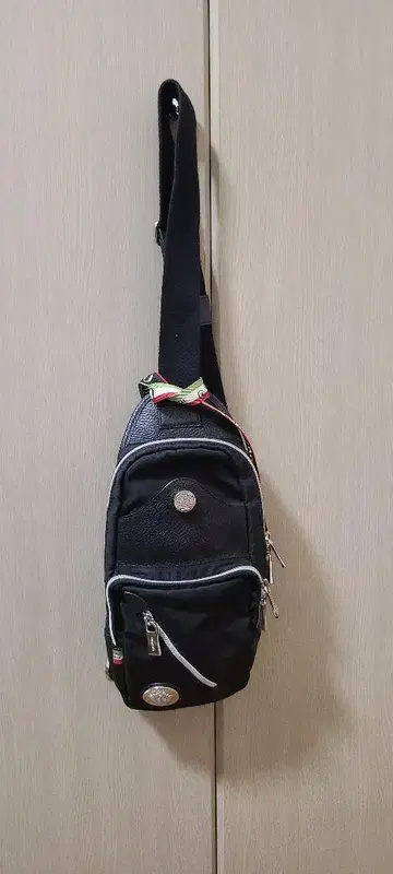 오로비안코 숄더백