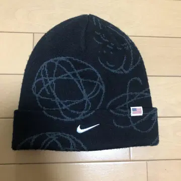 Nike 블랙 니트 모자 그래픽