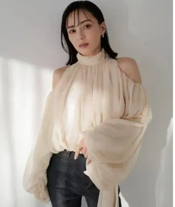 anuans [ZOZO 한정 컬러] 쉬폰 볼륨 블라우스 베이지