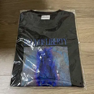 교모토 다이가 BLUE OF LIBERTY 티셔츠