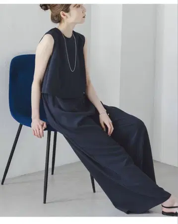 더블 크레이프 슬리브리스 올인원 네이비 셋업