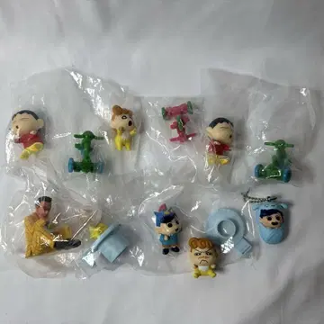 크레용 신짱(짱구는 못말려(크레용 신짱)) 가챠 피규어 8종 세트