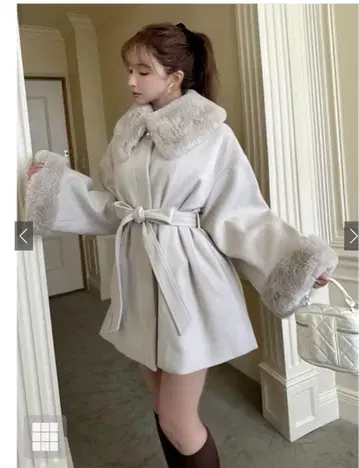 라이트 그레이 인조 모피 코트 벨트 포함