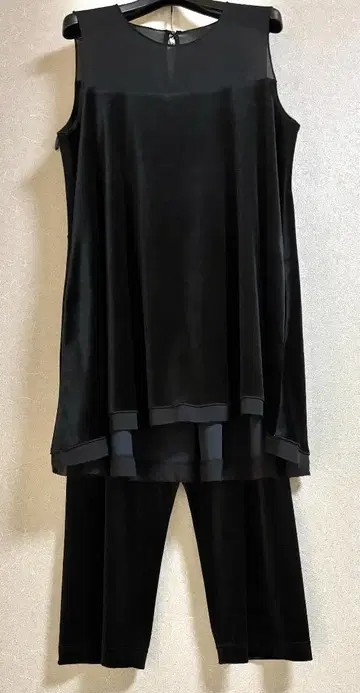 새상품급 폭시 NY ~VELOUR NOIR~ 42 사이즈