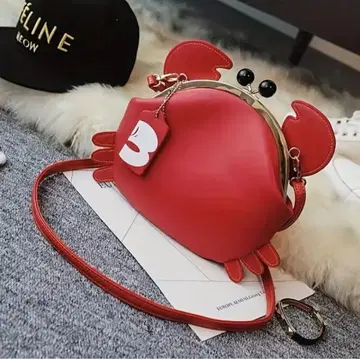 게 모양 레드 숄더백 귀여운 세련된 개성 있는 가마구치 캐주얼 새상품