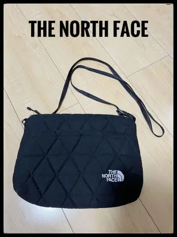 THE NORTH FACE 퀼팅 숄더백