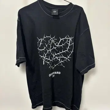 OY 슬로언 하트 스티치 티셔츠