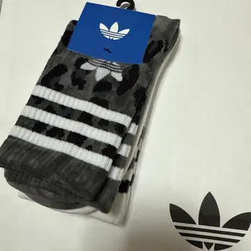 아디다스 레오파드 무늬 양말 그레이/화이트