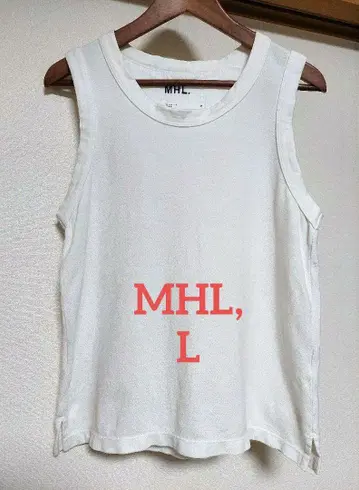 MHL. 아이보리색 사슴 무늬 탱크탑 두꺼운 원단 L