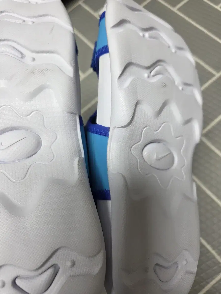 Product Details - 6