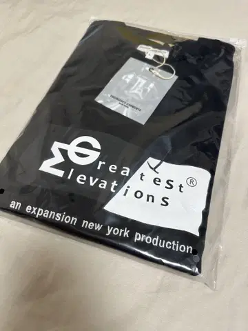 엔지니어드 가먼츠 티셔츠