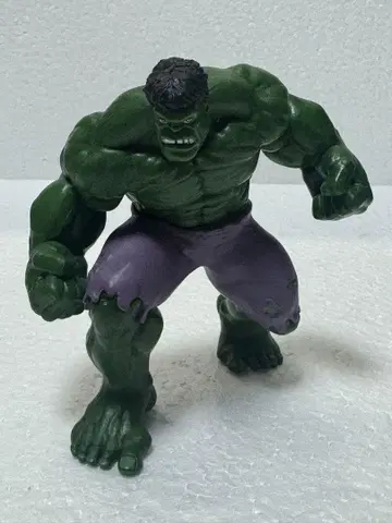 헐크 피규어