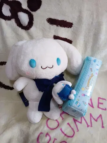 시나모롤 봉제 인형 약 30cm와 티슈 케이스 프라이스