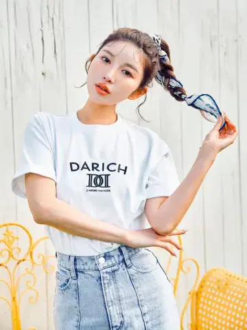 darich 다리치 DD 로고 자수 티셔츠