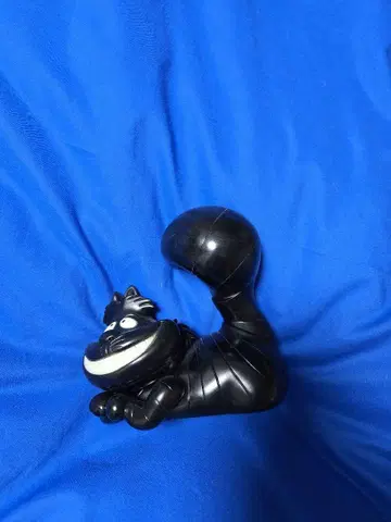 디즈니 치샤 고양이 피규어 앨리스 2013년 제작