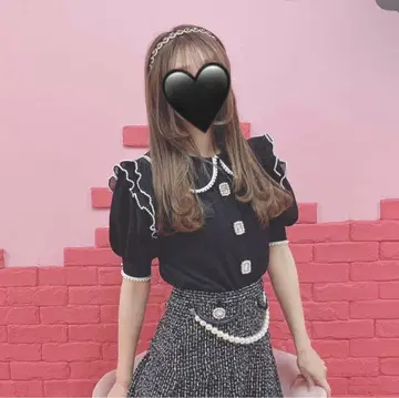 Swankiss 펄 버튼 블랙 블라우스 양산형 지뢰계
