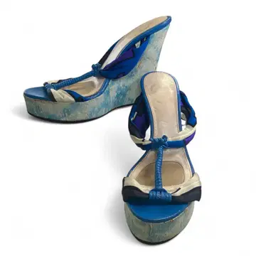 에밀리오 푸치 EMILIO PUCCI 웨지솔 샌들 블루