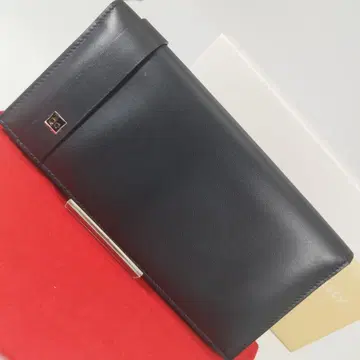 새상품 BALLY 발리 가죽 장지갑 지갑 두겹 블랙