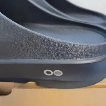 우포스 리커버리 샌들 OOFOS