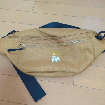 Lee 바디백 브라운