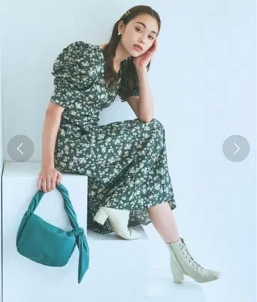 mysty woman 파워 숄더 엠파이어 원피스