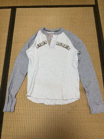 Abercrombie M 사이즈 그레이/화이트