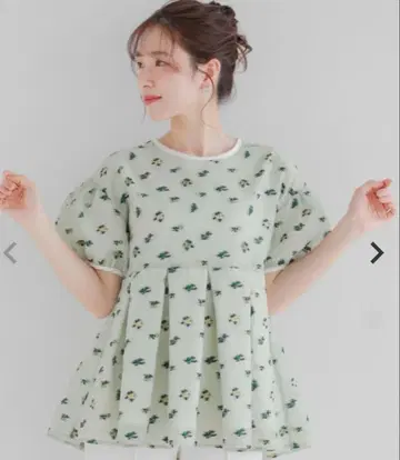 시어 자카드 꽃무늬 파이핑 탑 그린