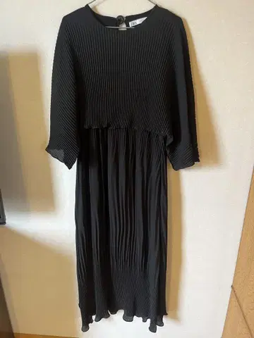자라 블랙 플리츠 롱 원피스 L