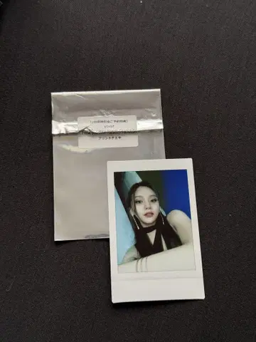 VIVIZ 오무지 VarioUS 폴라로이드 타워 레코드 한정판