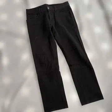 유니클로 블랙 데님 팬츠 스트레이트 레그 사이즈 29