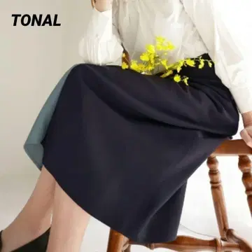 새상품급 TONAL 토날 바이컬러 랩 플레어 스커트 M 익명 배송
