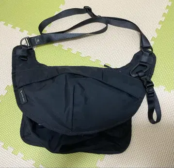 새상품급 숄더백 슬링백