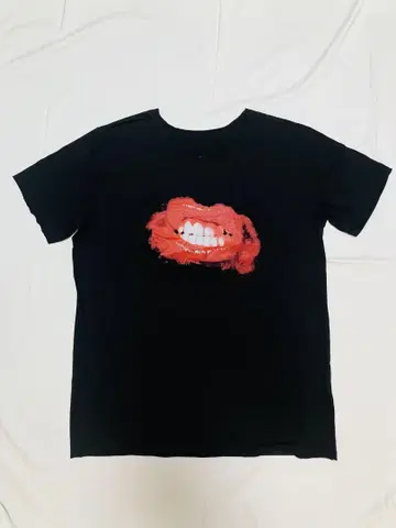 HYDE 티셔츠