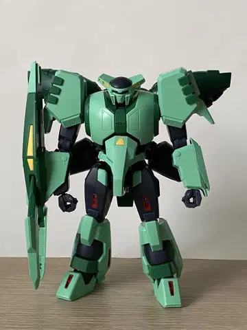 반다이 1/144 HG 보리노크 사만 조립품