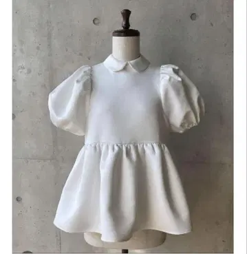 새상품 CLARISSE PEARL BUTTON TOPS