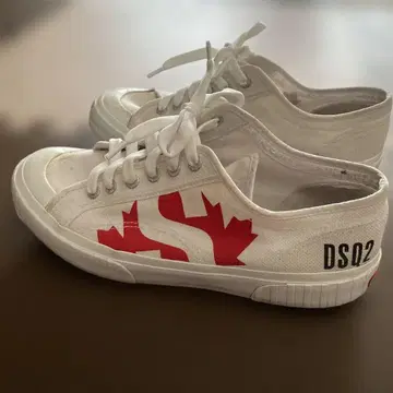 DSQUARED2 DS02 디스퀘어드 스니커즈 26.5. 스베르가