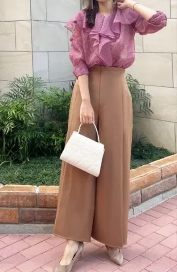 LOUNIE 본딩 와이드 팬츠 새상품급