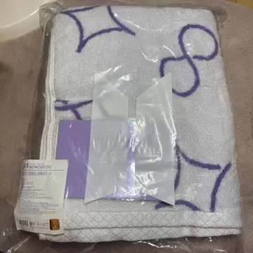 BTS 소우주 비치 타월 화이트 F