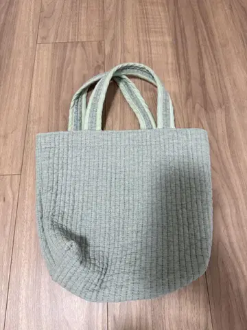 비오는날 무브 애플 그린