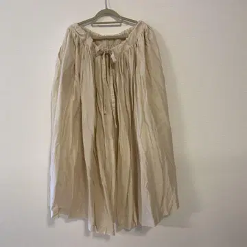 베리떼꾸르 개더 랩 스커트